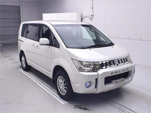 MITSUBISHI DELICA D5 2008