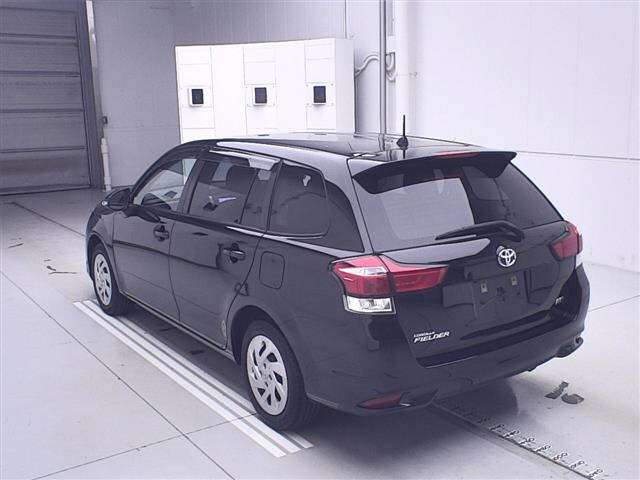 TOYOTA COROLLA FIELDER 2021