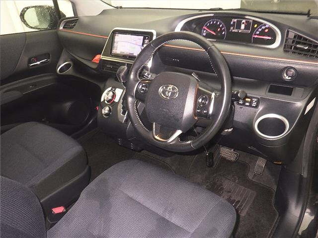 TOYOTA SIENTA 2018