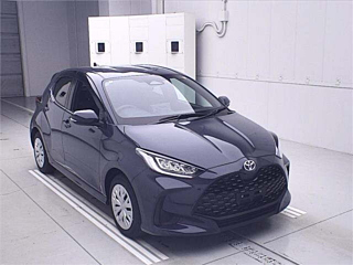 TOYOTA YARIS 2025