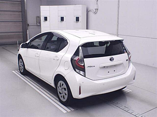 TOYOTA AQUA 2020