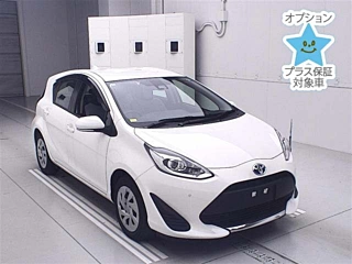 TOYOTA AQUA 2020