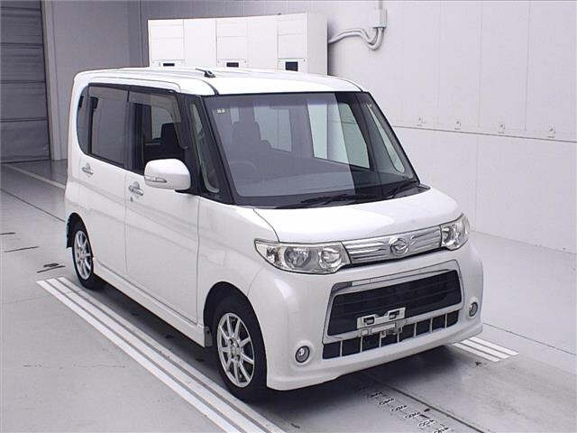 DAIHATSU TANTO 2012