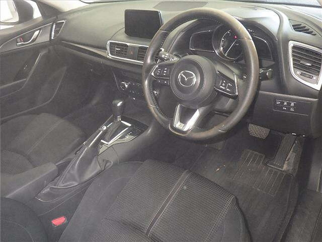 MAZDA AXELA 2019