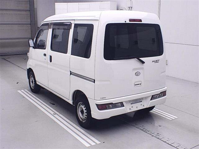 DAIHATSU HIJET VAN 2019