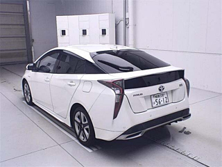 TOYOTA PRIUS 2016