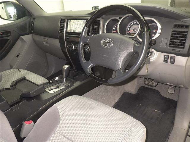 TOYOTA HILUX SURF 2009