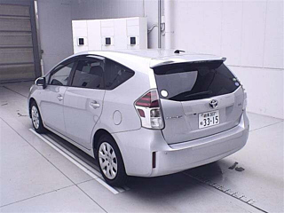TOYOTA PRIUS ALPHA 2019