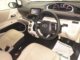 TOYOTA SIENTA 2020