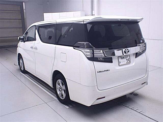 TOYOTA VELLFIRE 2015