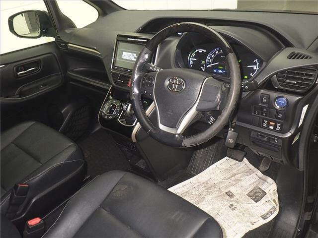 TOYOTA ESQUIRE 2016