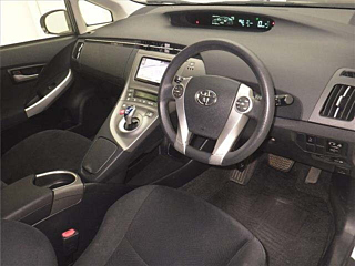 TOYOTA PRIUS 2015