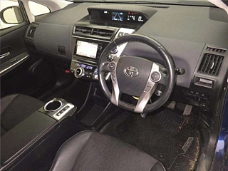 TOYOTA PRIUS ALPHA 2016
