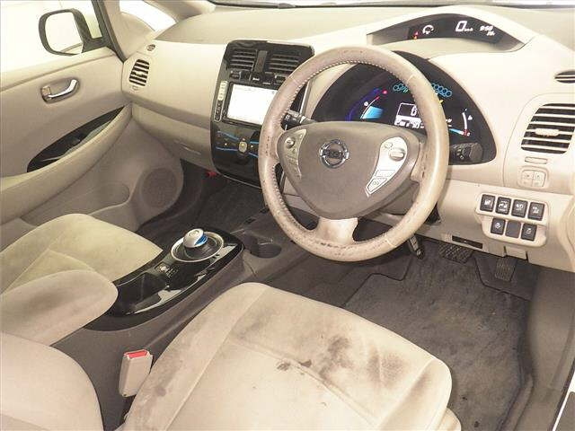 NISSAN LEAF 2014