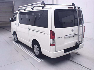 TOYOTA HIACE VAN 2020
