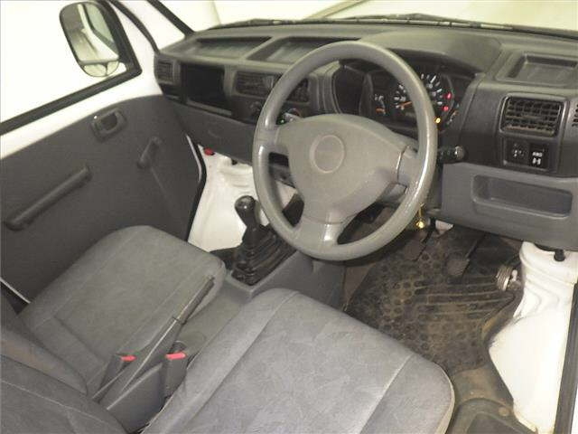 NISSAN CLIPPER TRUCK 2009