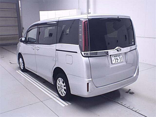 TOYOTA NOAH 2020