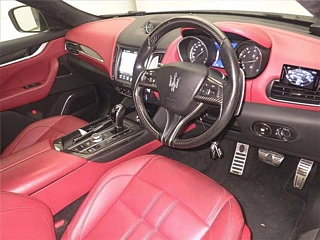 MASERATI LEVANTE 2018