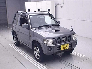 NISSAN KIX 2011