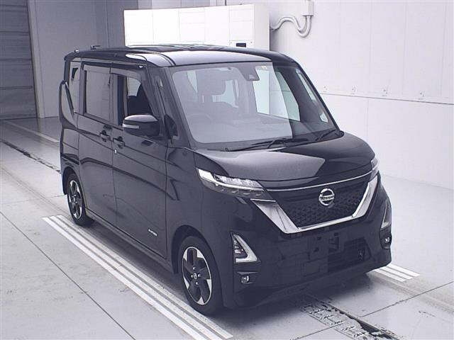 NISSAN ROOX 2022