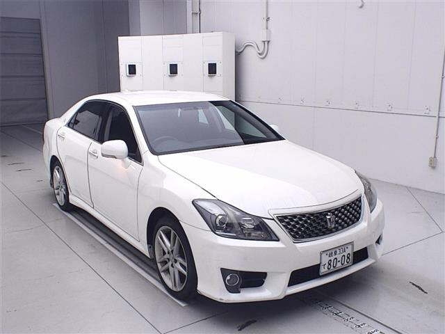 TOYOTA CROWN 2011