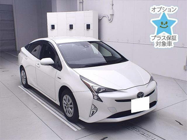 TOYOTA PRIUS 2016