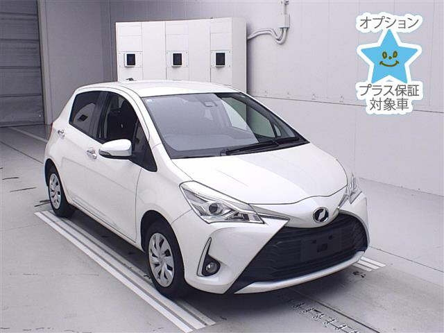 TOYOTA VITZ 2020