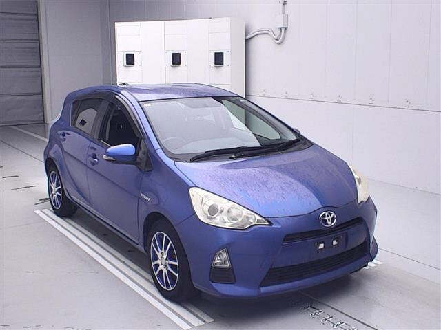 TOYOTA AQUA 2012