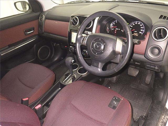 MAZDA VERISA 2010