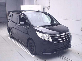 TOYOTA NOAH 2016