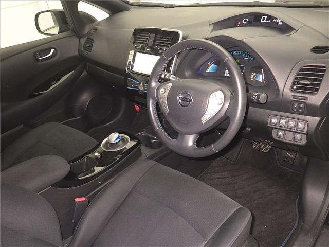 NISSAN LEAF 2015