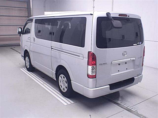 TOYOTA HIACE VAN 2020