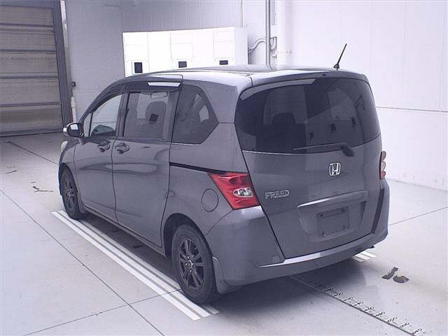 HONDA FREED 2009