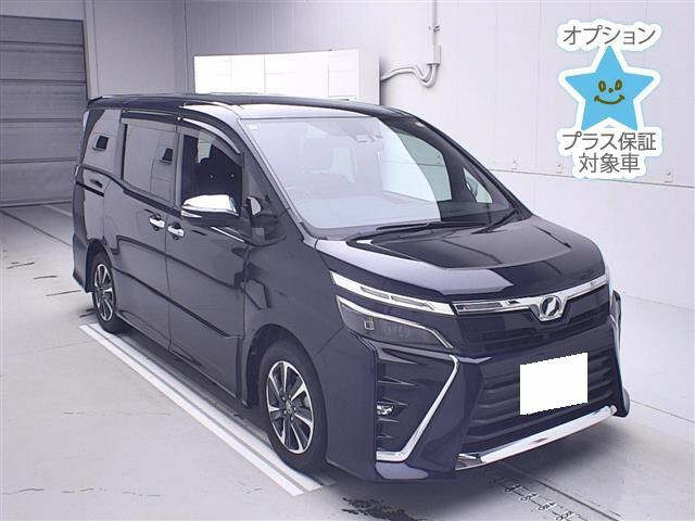 TOYOTA VOXY 2018