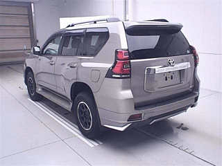 TOYOTA LAND CRUISER PRADO 2018