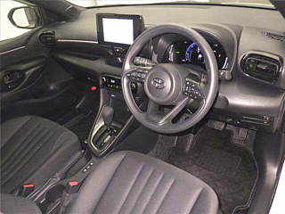 TOYOTA YARIS 2024