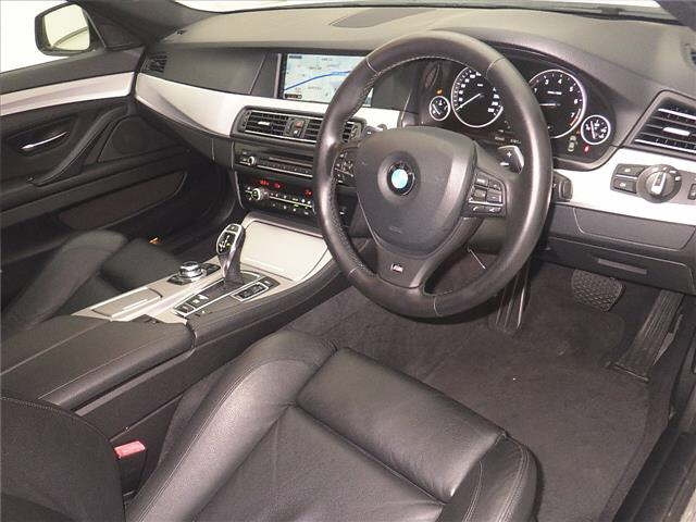 BMW 5 SERIES 2012