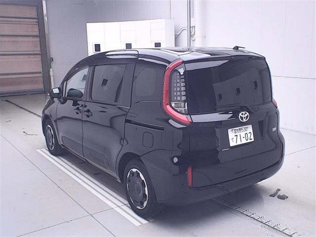 TOYOTA SIENTA 2024