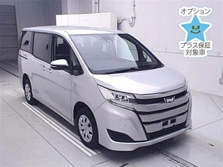 TOYOTA NOAH 2022