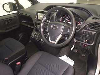 TOYOTA NOAH 2022