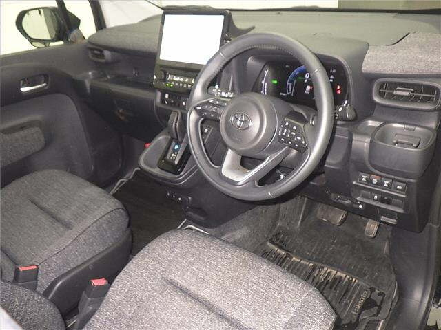 TOYOTA SIENTA 2024