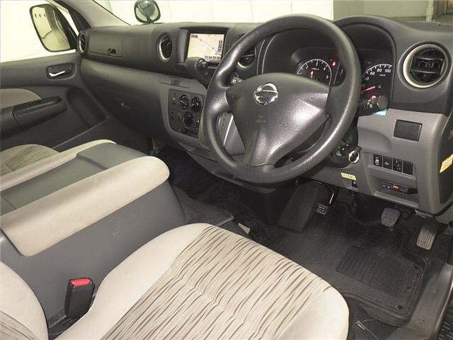 NISSAN CARAVAN BUS 2014