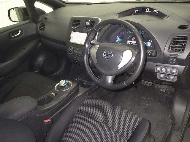 NISSAN LEAF 2015