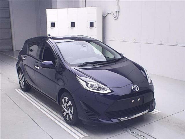 TOYOTA AQUA 2020
