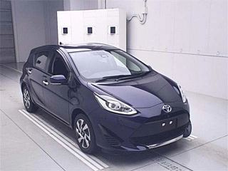 TOYOTA AQUA 2020