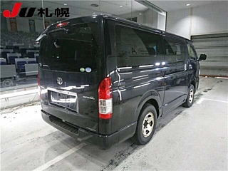 TOYOTA HIACE VAN 2018