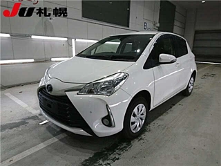 TOYOTA VITZ 2018