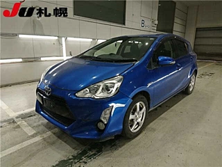 TOYOTA AQUA 2015