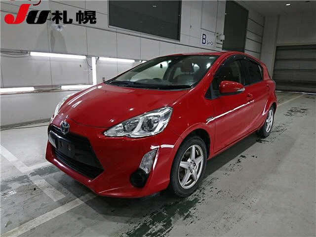 TOYOTA AQUA 2015