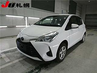 TOYOTA VITZ 2017